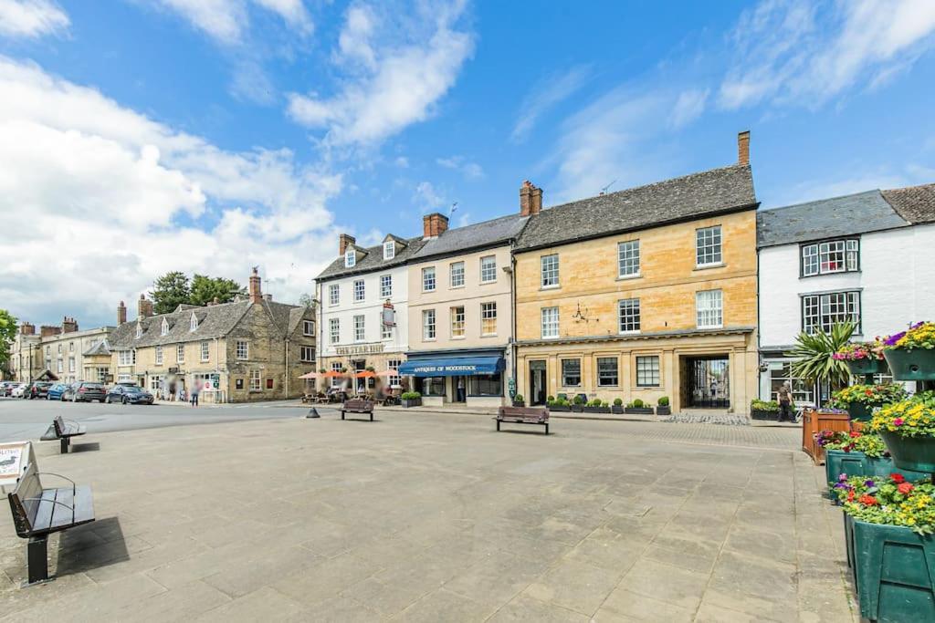 Oxfordshire Living - The Vanbrugh Apartment - 伍德斯托克 外观 照片