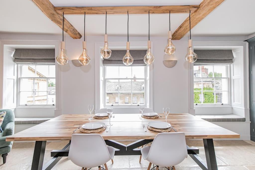 Oxfordshire Living - The Vanbrugh Apartment - 伍德斯托克 外观 照片