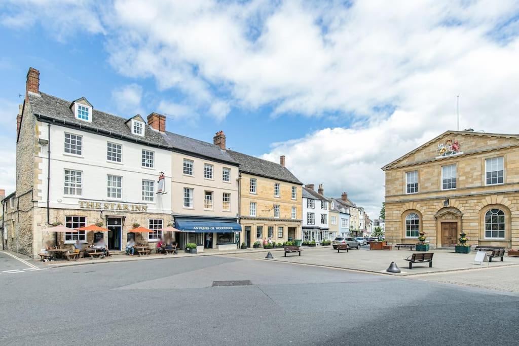 Oxfordshire Living - The Vanbrugh Apartment - 伍德斯托克 外观 照片